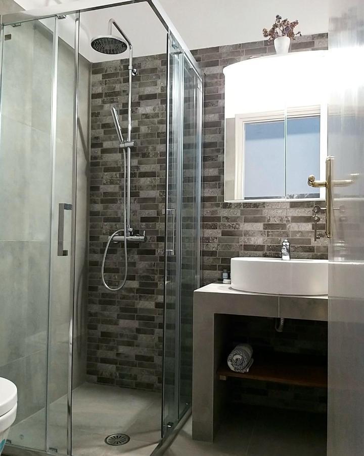 Mavrikou Helen Apartments สกีรอส ภายนอก รูปภาพ