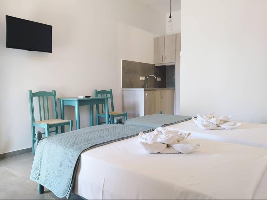 Mavrikou Helen Apartments สกีรอส ภายนอก รูปภาพ